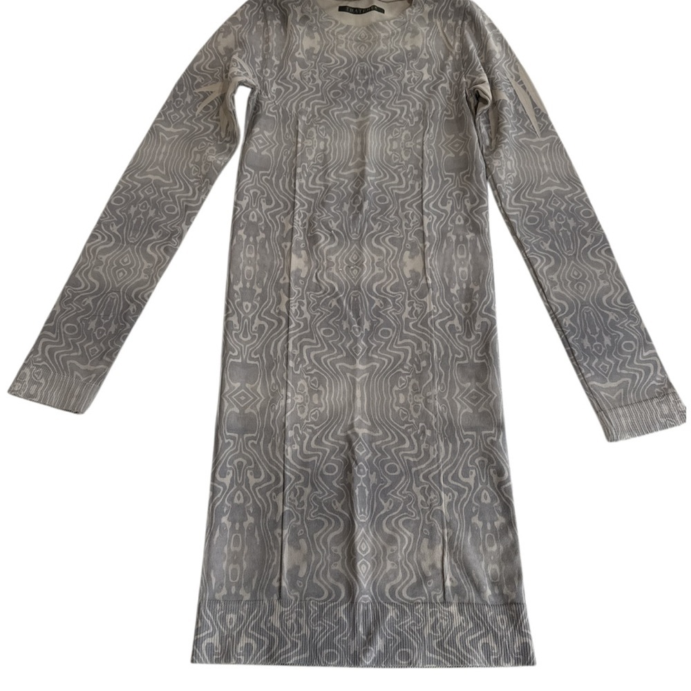 THATCHER Collection Elegant Gray Patterned Dress - Picture 2 of 6